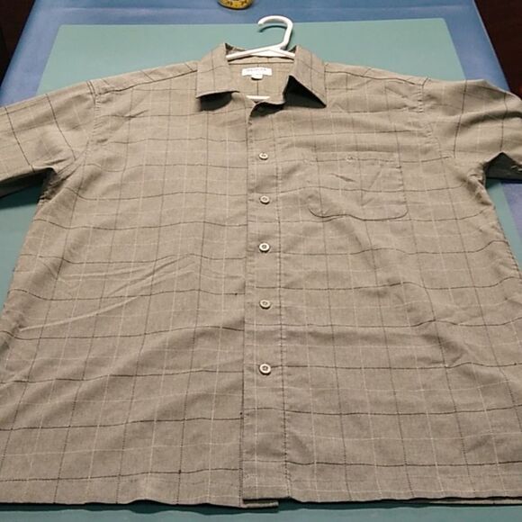 Haggar Cool 18 Tec Men's Med Short Sleeve Button Down Lightweight Shirt - Picture 1 of 10